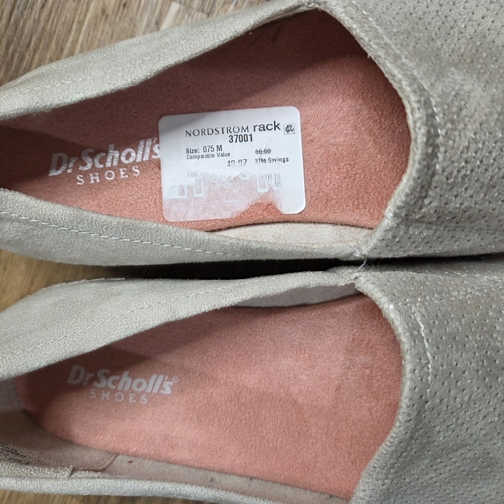 Dr. Scholl's Light Gray Espadrille Slip-Ons. - Picture 7 of 8